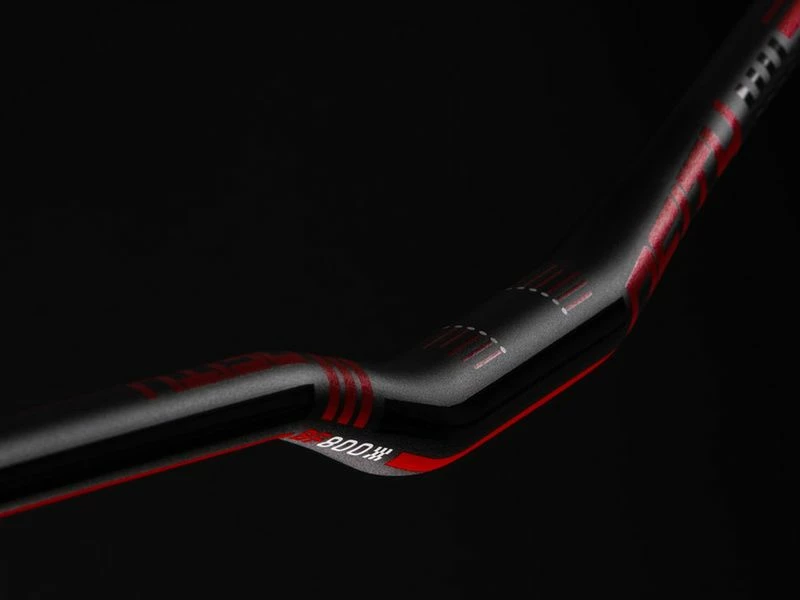 Deity Cintre BF800 Brendog Blanc 2021 6 Deity Cintre BF800 Brendog Blanc 2021 – Image 4